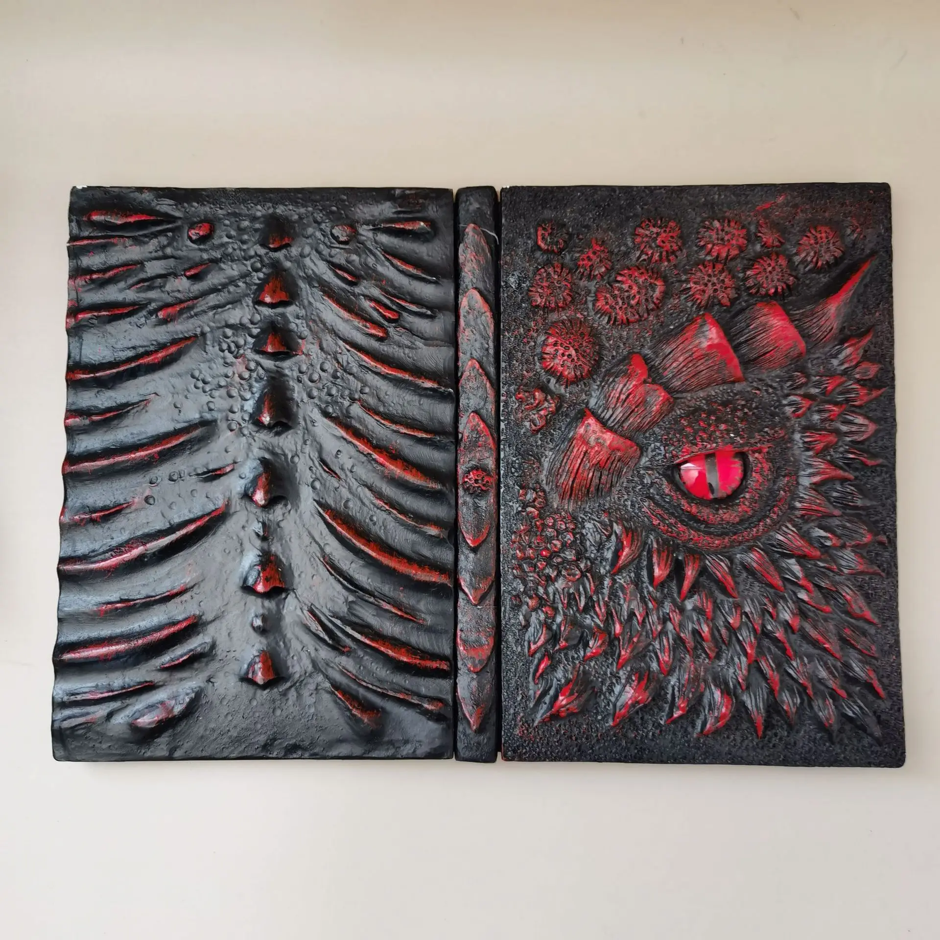 Cthulhu 3D-geprägtes Notizbuch – Stationery Books Bewertung und Preis